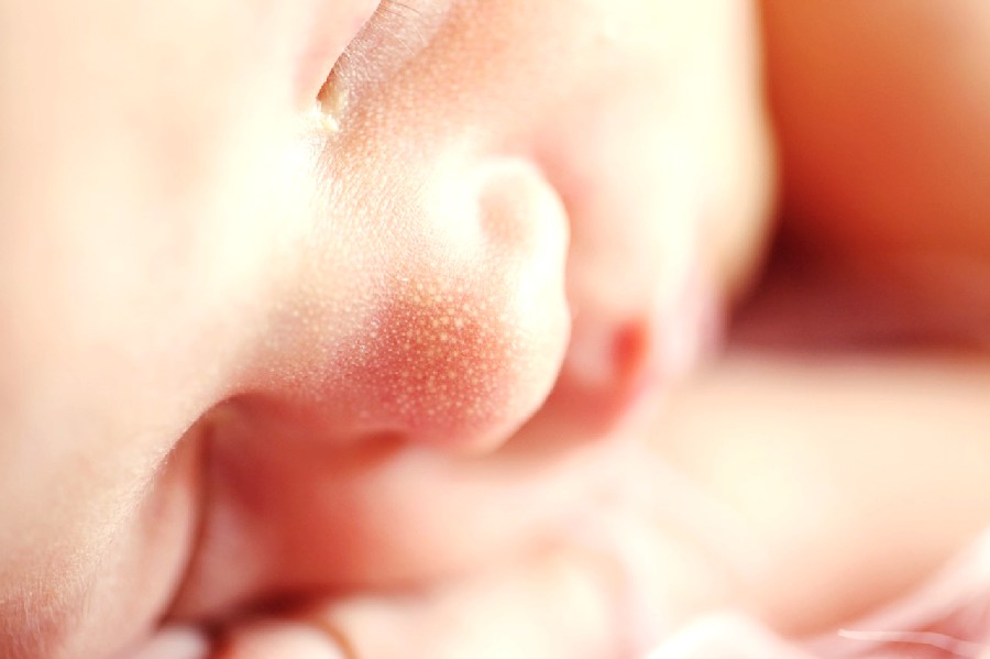 como dormir a un bebe