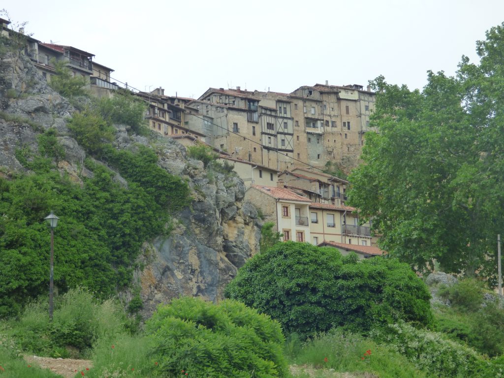 casas colgantes en frías