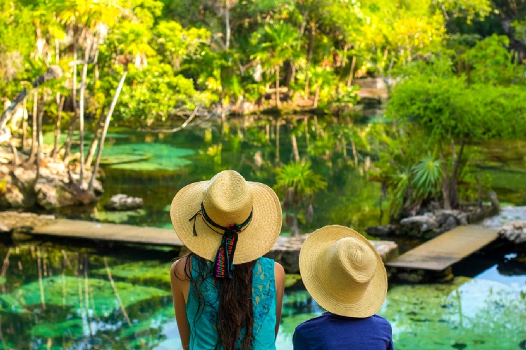 se puede viajar con niños a mexico